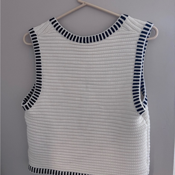 Joie knit black and white vest - Picture 5 of 5